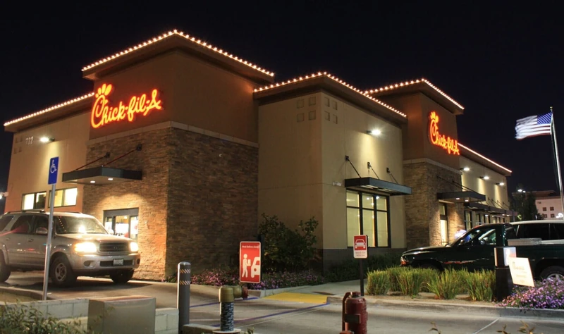 Commercial restaurant roofline lighting with warm white permanent LEDs